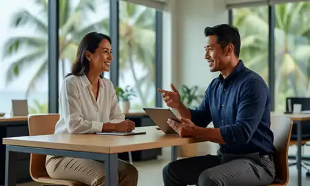 Customer discussing car shipping options in Hawaii, United States